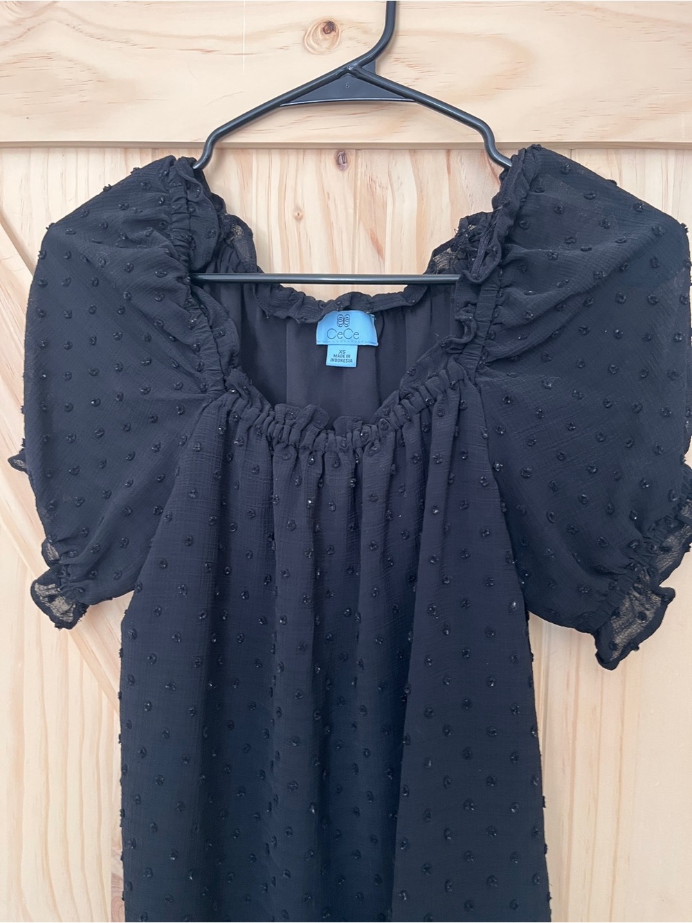 CeCe Black Textured Swiss Dot Puff Sleeve Blouse Women’s XS